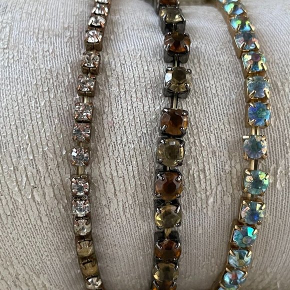 Jewelry - Women Bracelet Set of 3 Bracelet Fashion Jewelry Crytals Accent Stretched Jewelr